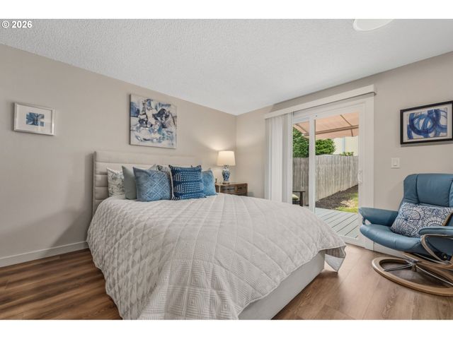 13885 Sw 104TH Ave, Tigard, OR 97223