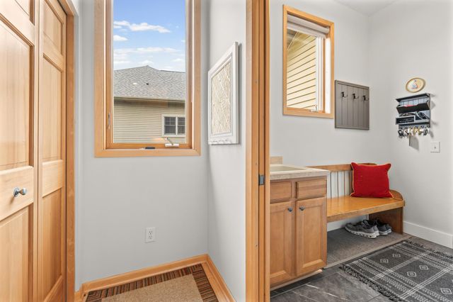 378 Andrews Bay, Hudson, WI 54016