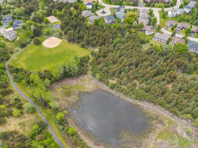 378 Andrews Bay, Hudson, WI 54016