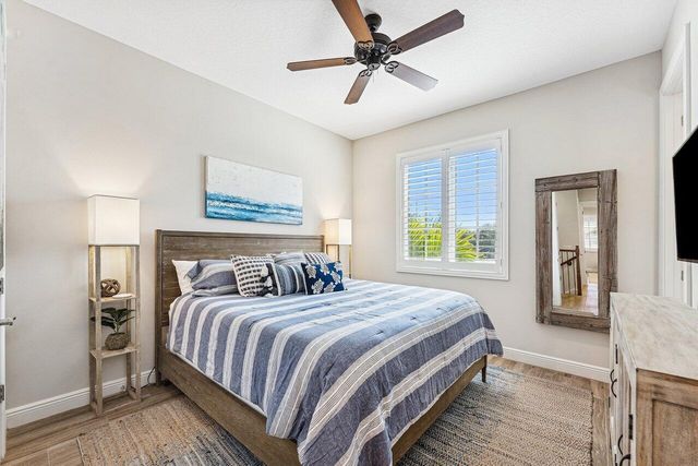 813 Estancia Way, Boynton Beach, FL 33435