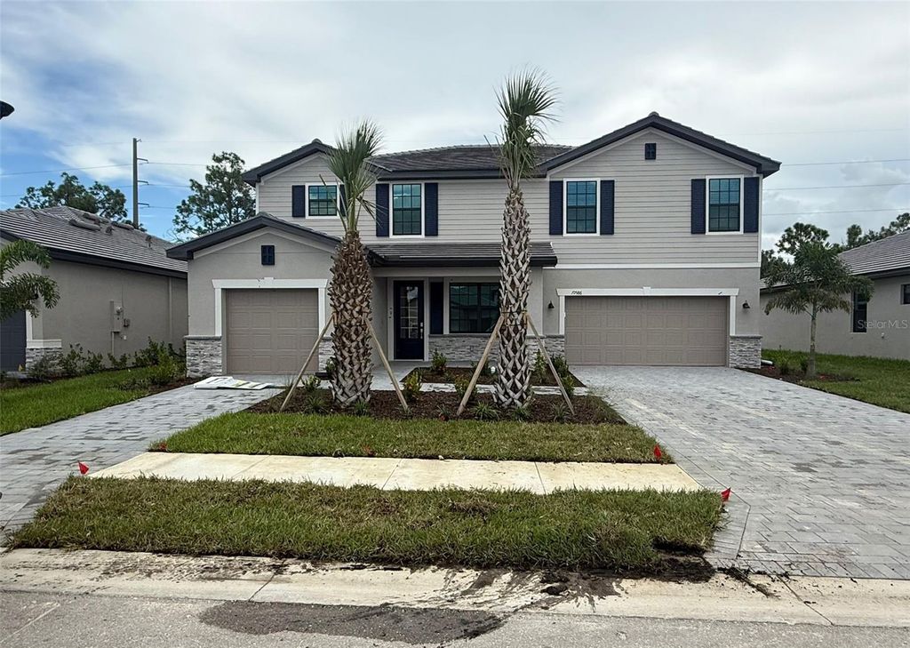 Image 1 of property listing at 10586 TIMBER CREEK DRIVE, Fort Myers, FL 33913