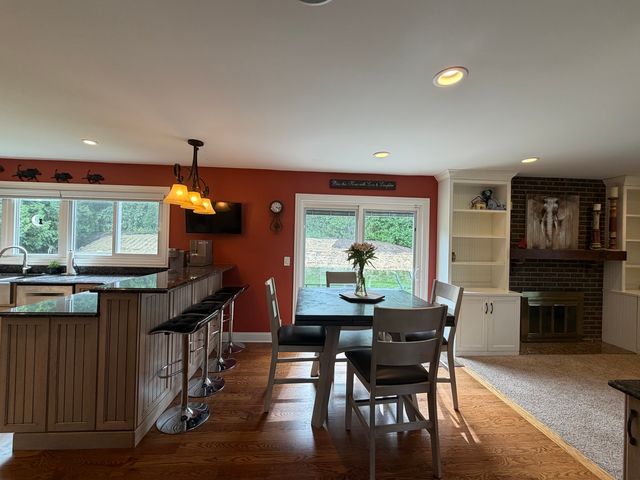 1683 CASTAWAY Court, Hoffman Estates, IL 60010