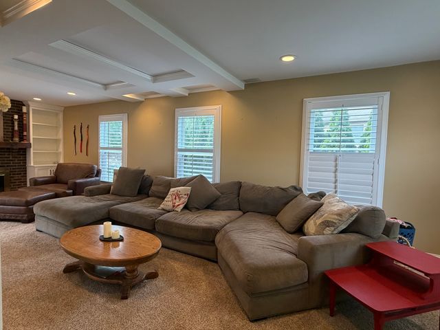 1683 CASTAWAY Court, Hoffman Estates, IL 60010