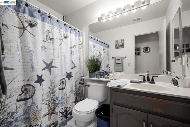 1324 Riverette Dr., Modesto, CA 95351
