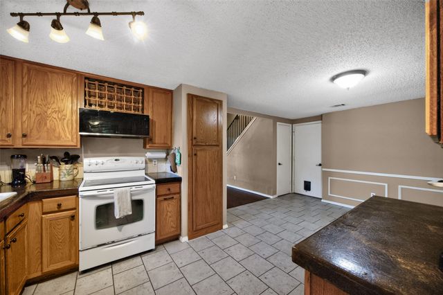 203 Briarglen Drive, Cedar Hill, TX 75104