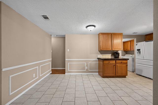 203 Briarglen Drive, Cedar Hill, TX 75104
