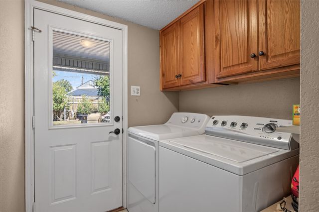 203 Briarglen Drive, Cedar Hill, TX 75104