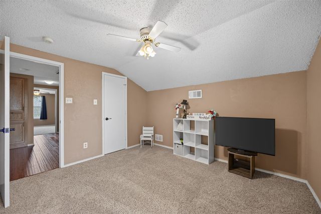 203 Briarglen Drive, Cedar Hill, TX 75104