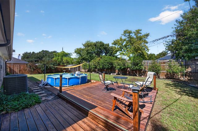203 Briarglen Drive, Cedar Hill, TX 75104