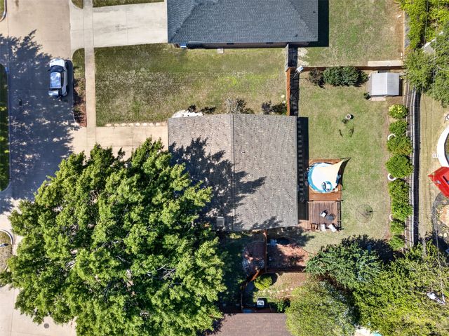 203 Briarglen Drive, Cedar Hill, TX 75104