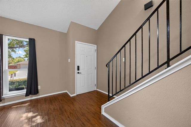 203 Briarglen Drive, Cedar Hill, TX 75104