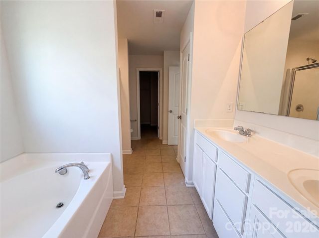 3214 Ringtail Lane, Charlotte, NC 28216