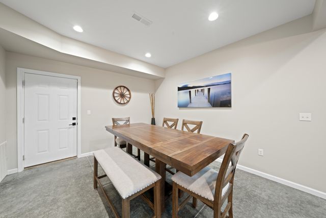 127 Freeman Lake Lane, Russell Springs, KY 42642