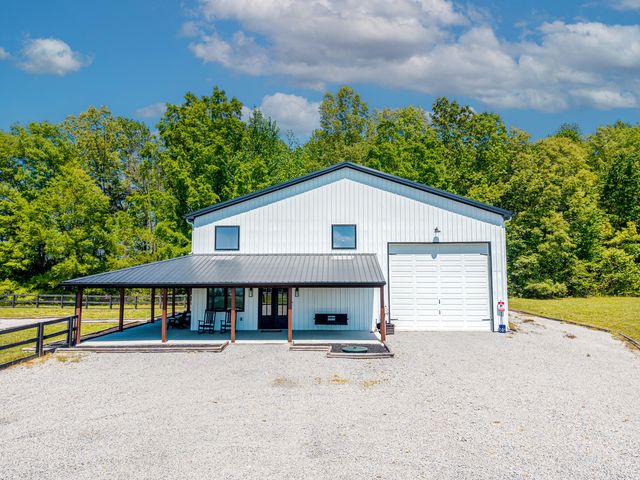127 Freeman Lake Lane, Russell Springs, KY 42642