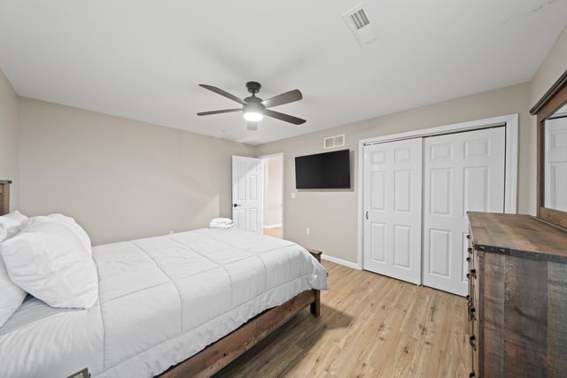 127 Freeman Lake Lane, Russell Springs, KY 42642