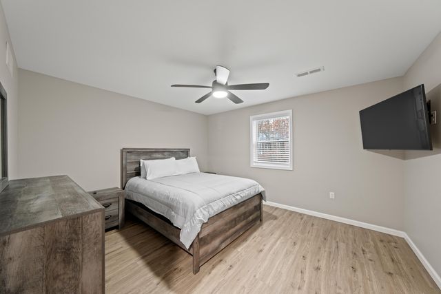 127 Freeman Lake Lane, Russell Springs, KY 42642