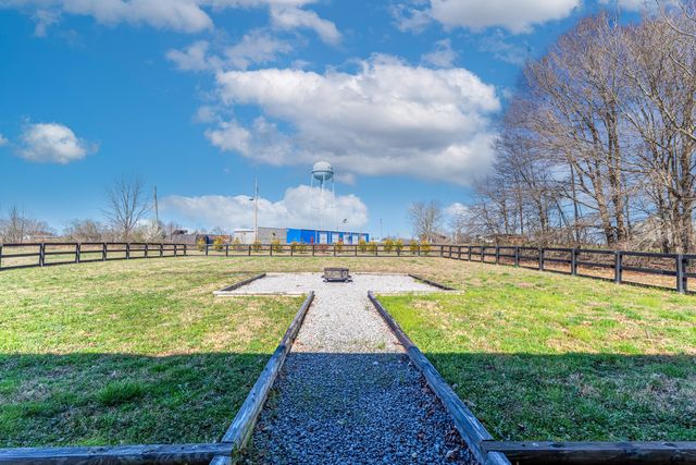 127 Freeman Lake Lane, Russell Springs, KY 42642