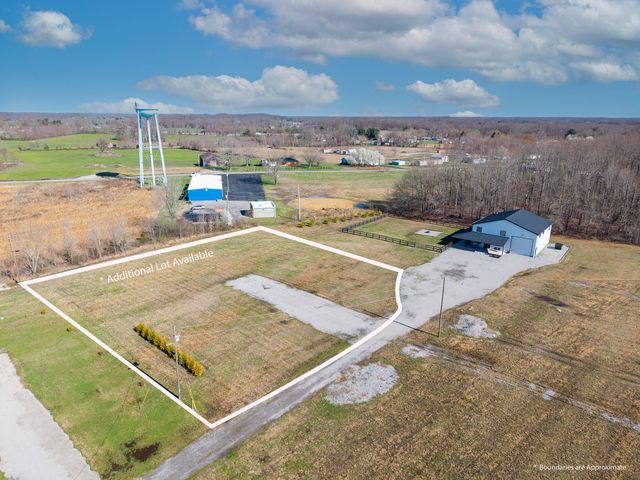 127 Freeman Lake Lane, Russell Springs, KY 42642