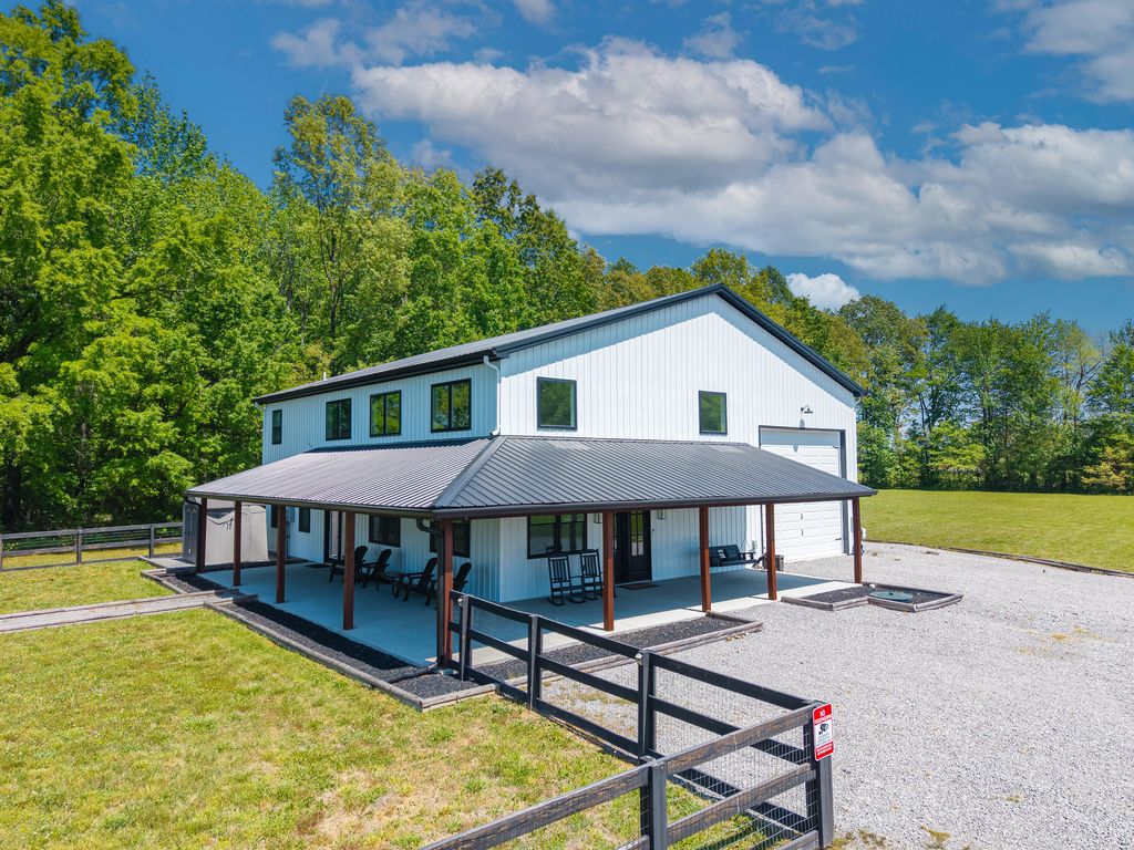127 Freeman Lake Lane, Russell Springs, KY 42642