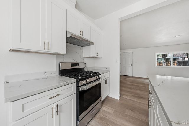 2796 8th St, Clearlake, CA 95422