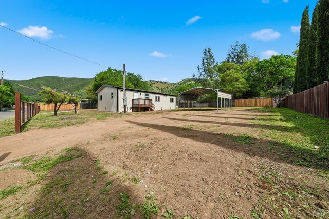 2796 8th St, Clearlake, CA 95422