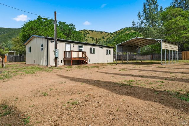 2796 8th St, Clearlake, CA 95422