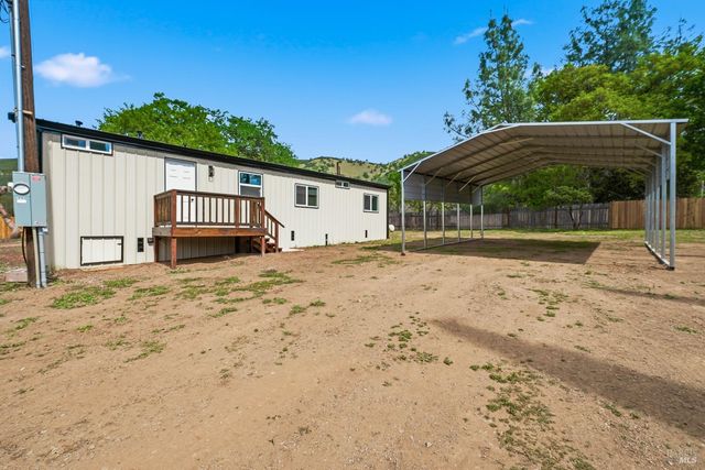 2796 8th St, Clearlake, CA 95422