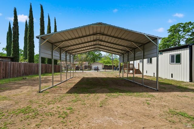 2796 8th St, Clearlake, CA 95422