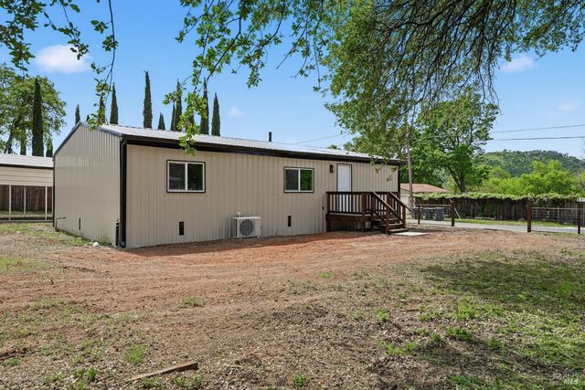 2796 8th St, Clearlake, CA 95422