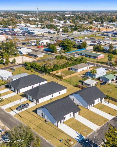 3205 E 2nd Place, Panama City, FL 32401