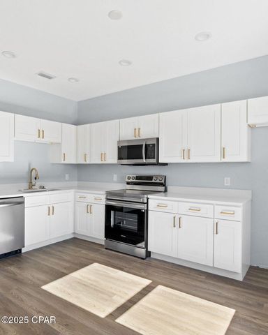 3205 E 2nd Place, Panama City, FL 32401
