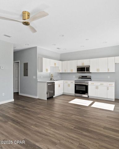 3205 E 2nd Place, Panama City, FL 32401