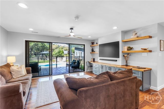 388 Hunt Drive, Savannah, GA 31406