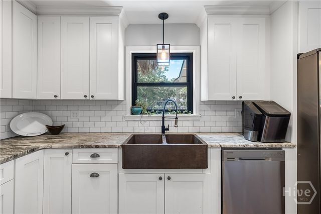388 Hunt Drive, Savannah, GA 31406