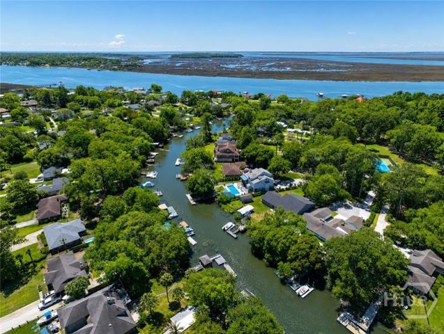 388 Hunt Drive, Savannah, GA 31406