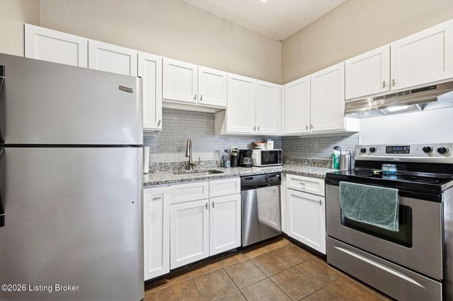1140 S 1st St 6, Louisville, KY 40203