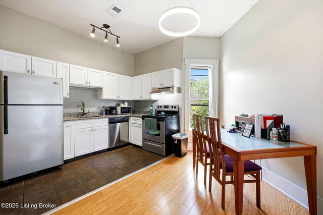 1140 S 1st St 6, Louisville, KY 40203
