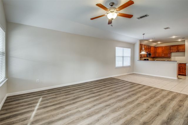 2100 Willow Creek Drive, Little Elm, TX 75068