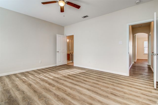 2100 Willow Creek Drive, Little Elm, TX 75068