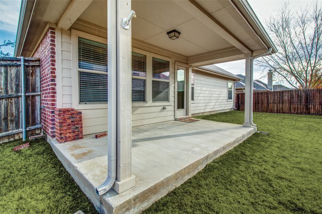 2100 Willow Creek Drive, Little Elm, TX 75068