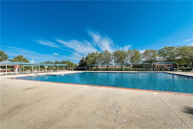 2100 Willow Creek Drive, Little Elm, TX 75068