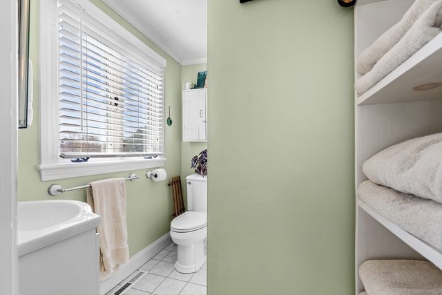 204 Sandwich Street 1, Plymouth, MA 02360