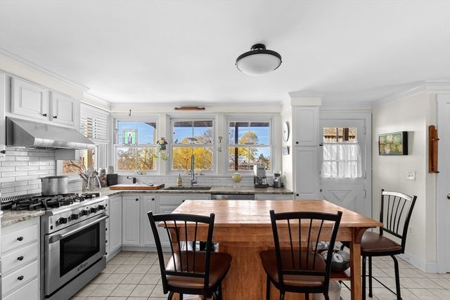 204 Sandwich Street 1, Plymouth, MA 02360