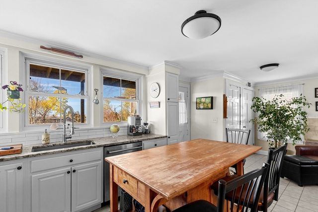 204 Sandwich Street 1, Plymouth, MA 02360