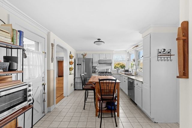 204 Sandwich Street 1, Plymouth, MA 02360
