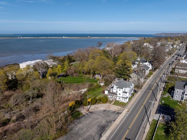 204 Sandwich Street 1, Plymouth, MA 02360