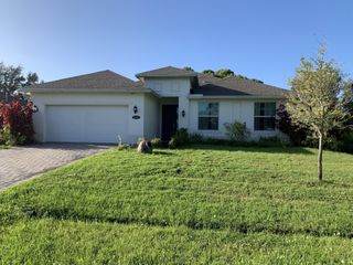1474 SW Leisure Lane, Port St Lucie, FL 34953