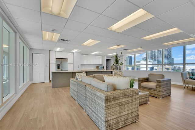 321 NE 26th Street 806, Miami, FL 33137