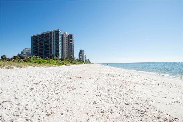 4401 Gulf Shore BLVD N 1007, Naples, FL 34103