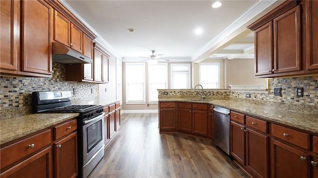 548 Myrtle Trace Lane, Suwanee, GA 30024